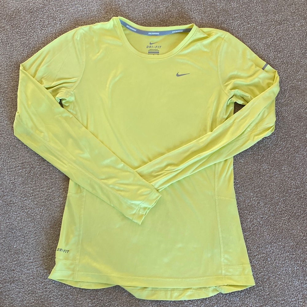 Nike Dri-Fit long sleeve running top Size Small